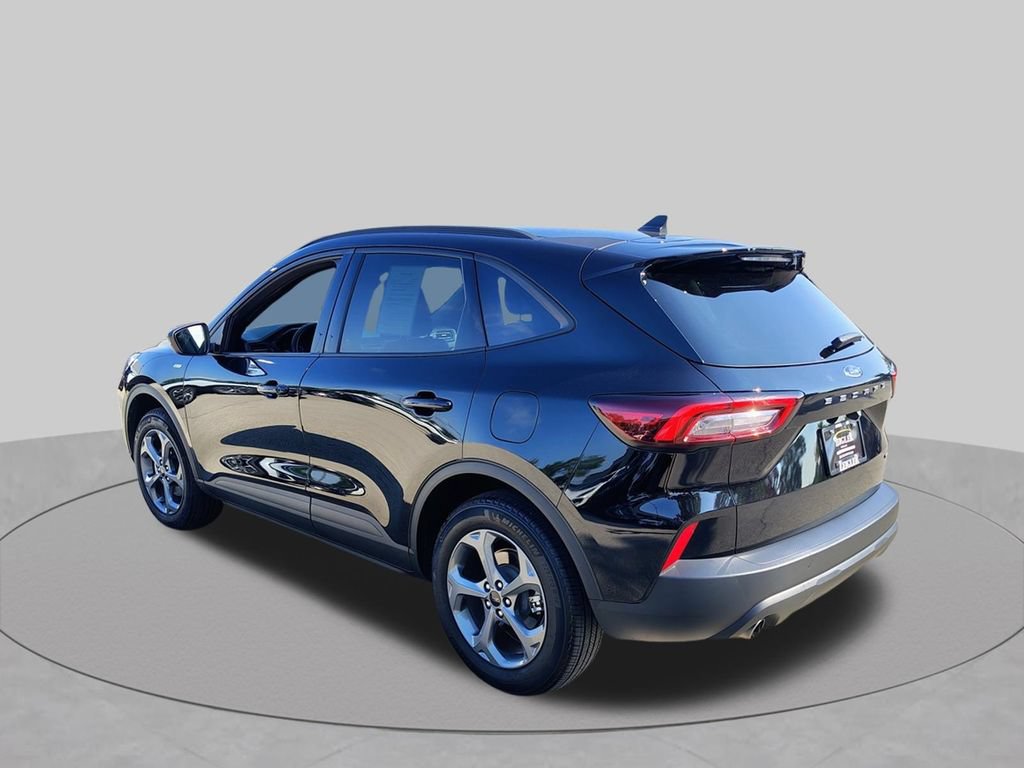 Used 2025 Ford Escape ST-Line Select AWD/4WD image 7