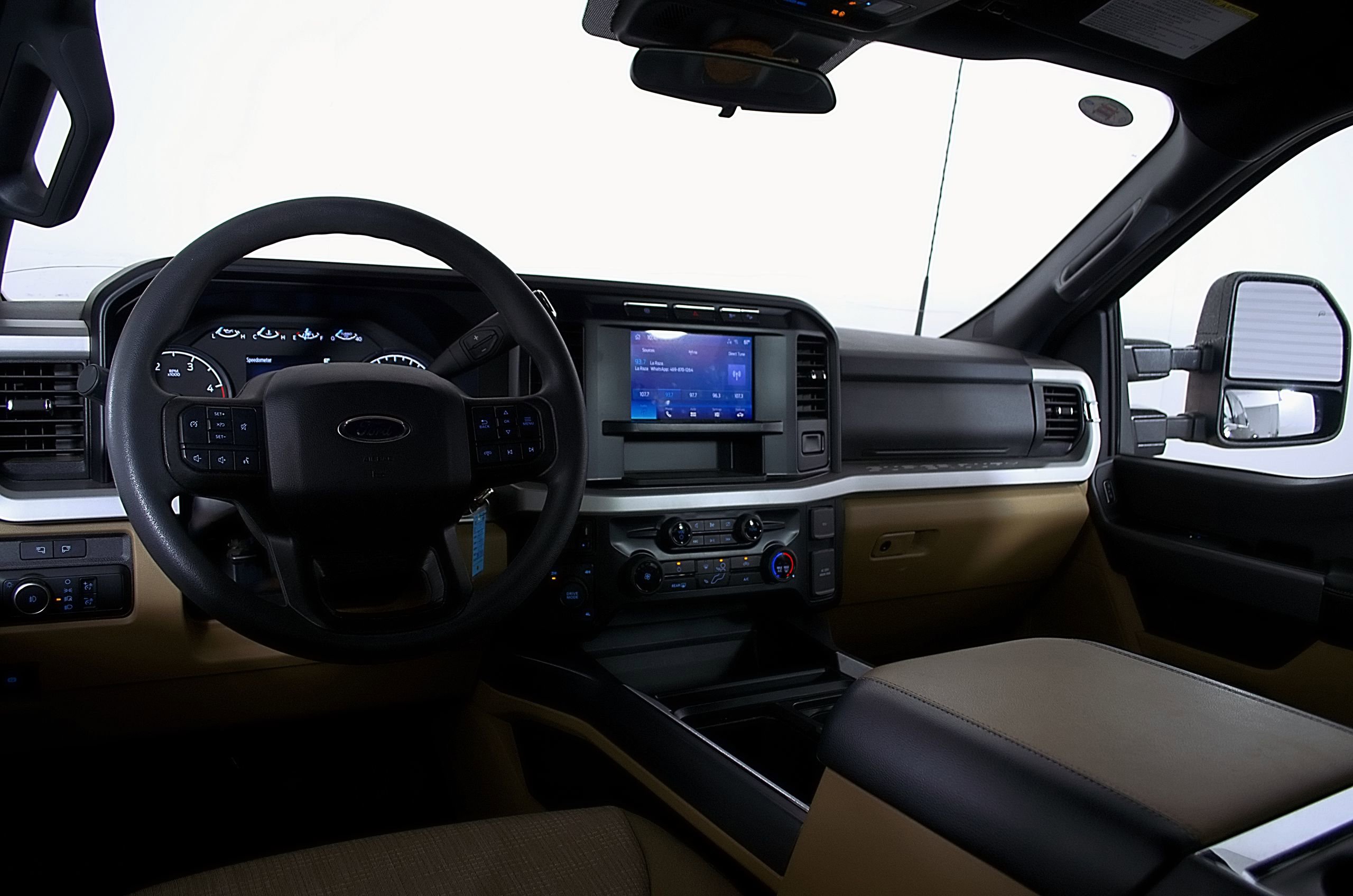 Used 2024 Ford F350 XLT image 21