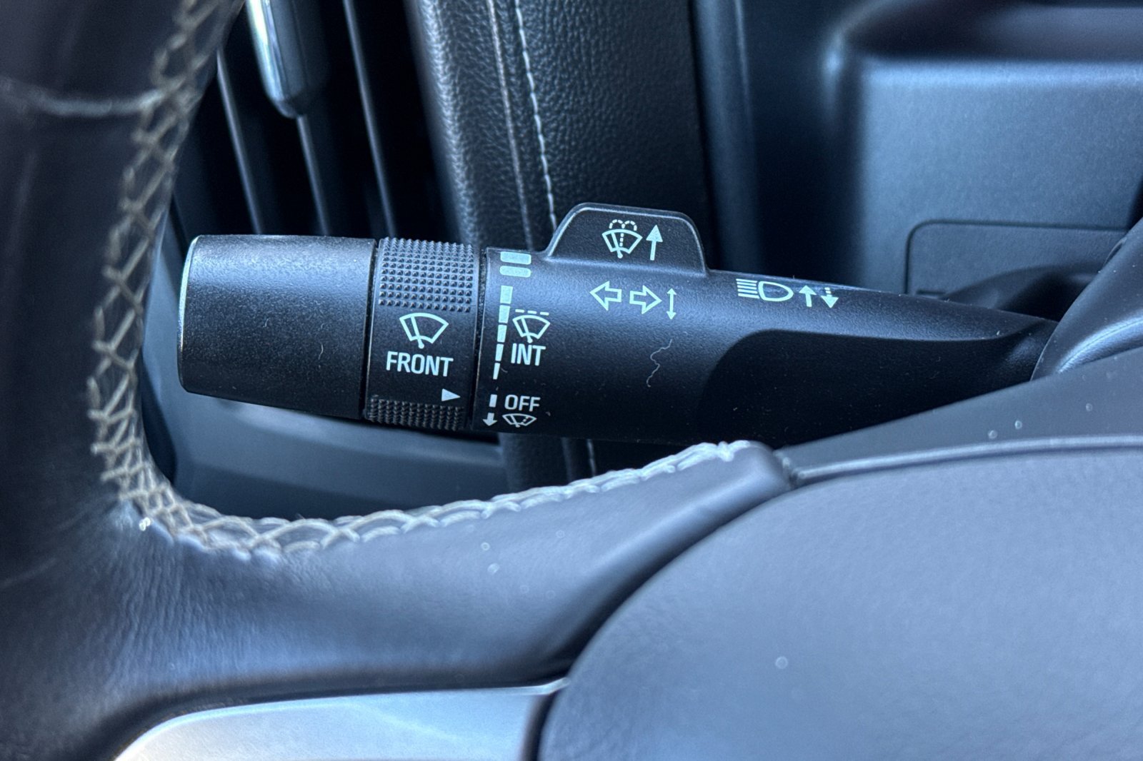 Used 2017 Chevrolet Silverado 1500 LTZ Z71 w/ Midnight Edition AWD/4WD image 34