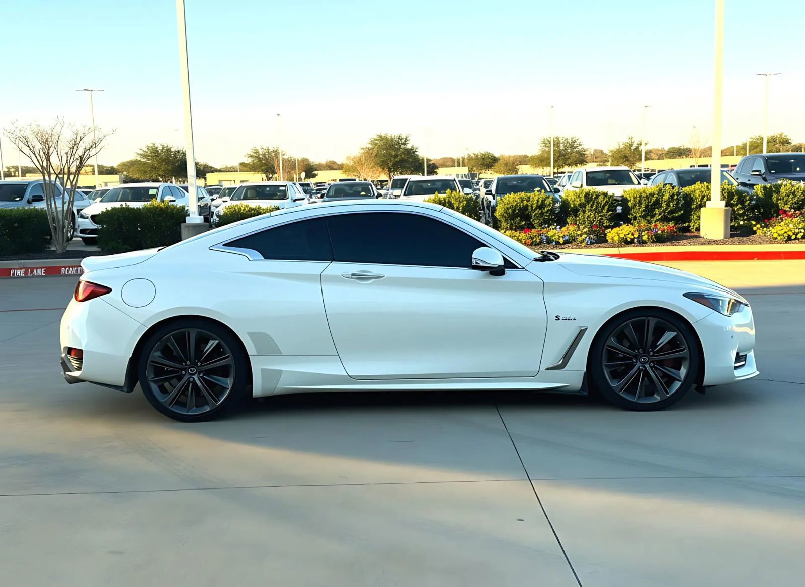 Used 2018 INFINITI Q60 Red Sport 400 w/ Sensory Package 3.0T Sport image 6