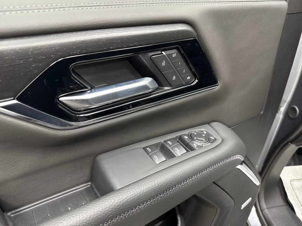 New 2026 GMC Yukon XL Denali w/ Sun & Power Step Package image 20