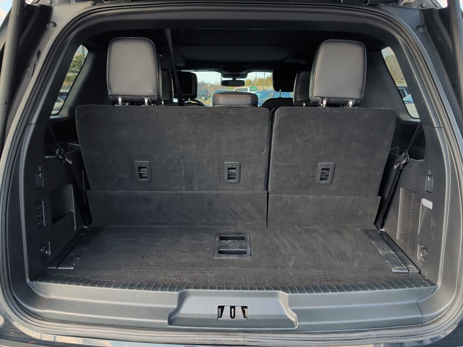 Used 2023 Ford Expedition Platinum image 28