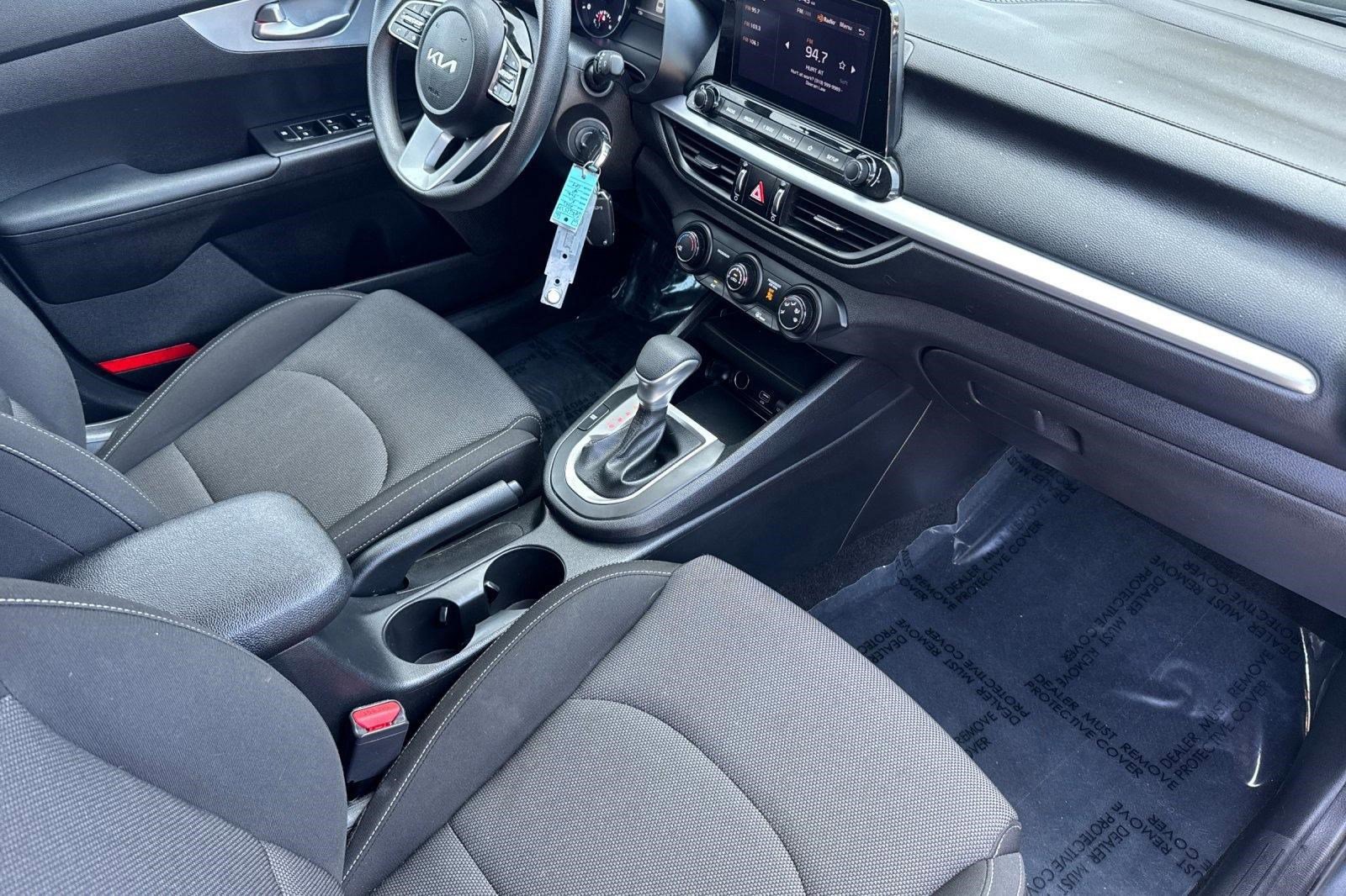 Used 2023 Kia Forte LXS w/ LXS Technology Package FWD image 31