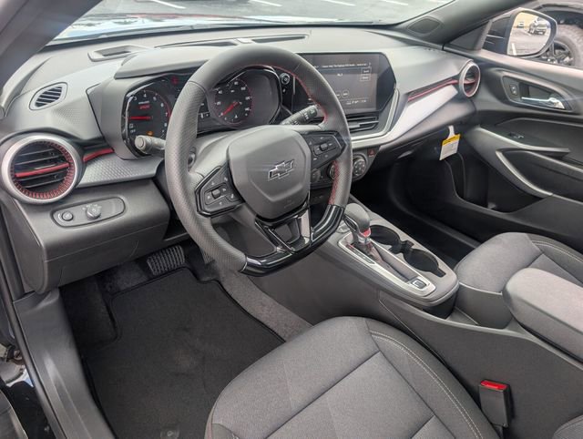 New 2026 Chevrolet Trax RS w/ Sunroof Package FWD image 6