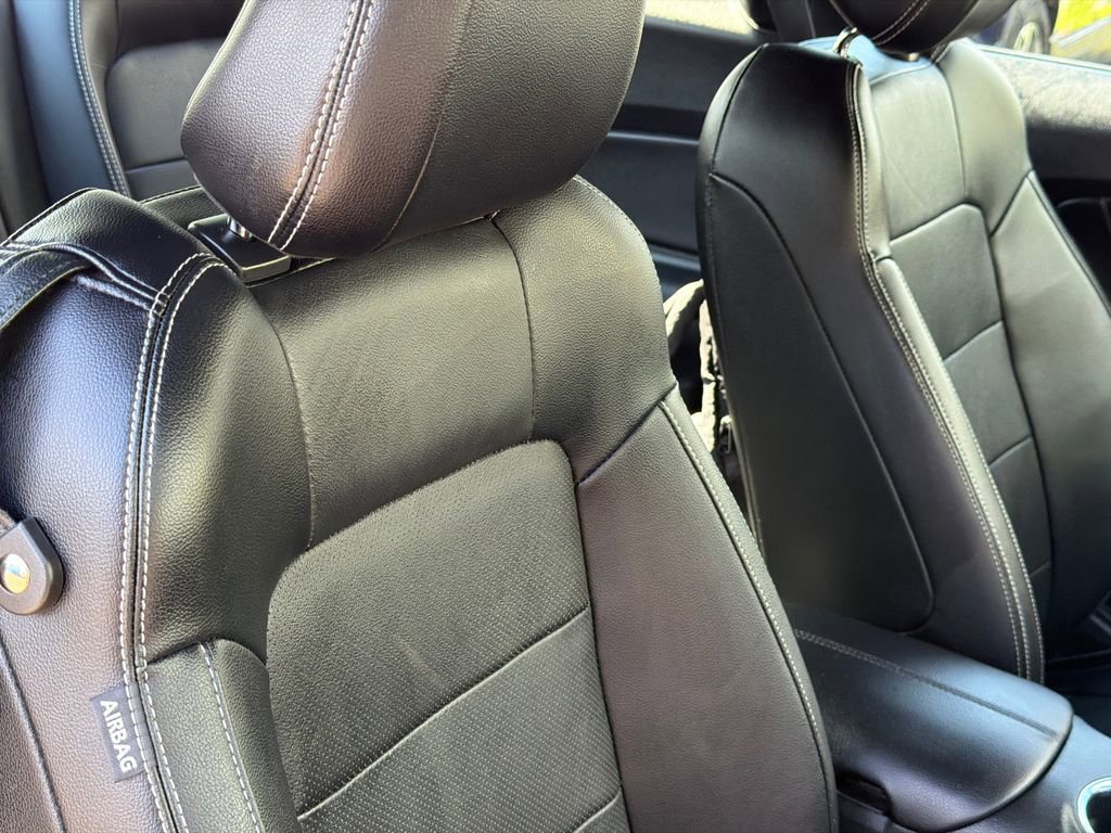 Used 2015 Ford Mustang Premium RWD image 9