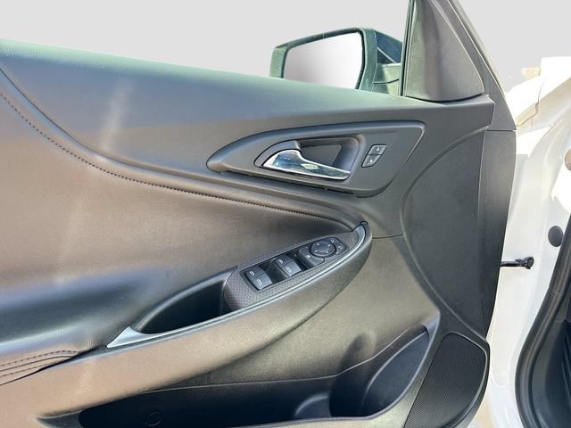 Used 2021 Chevrolet Malibu LT w/ Leather Package FWD image 16