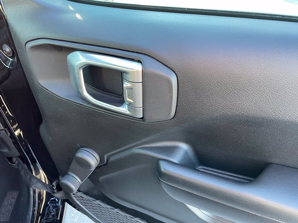 Used 2019 Jeep Wrangler Sport AWD/4WD image 29