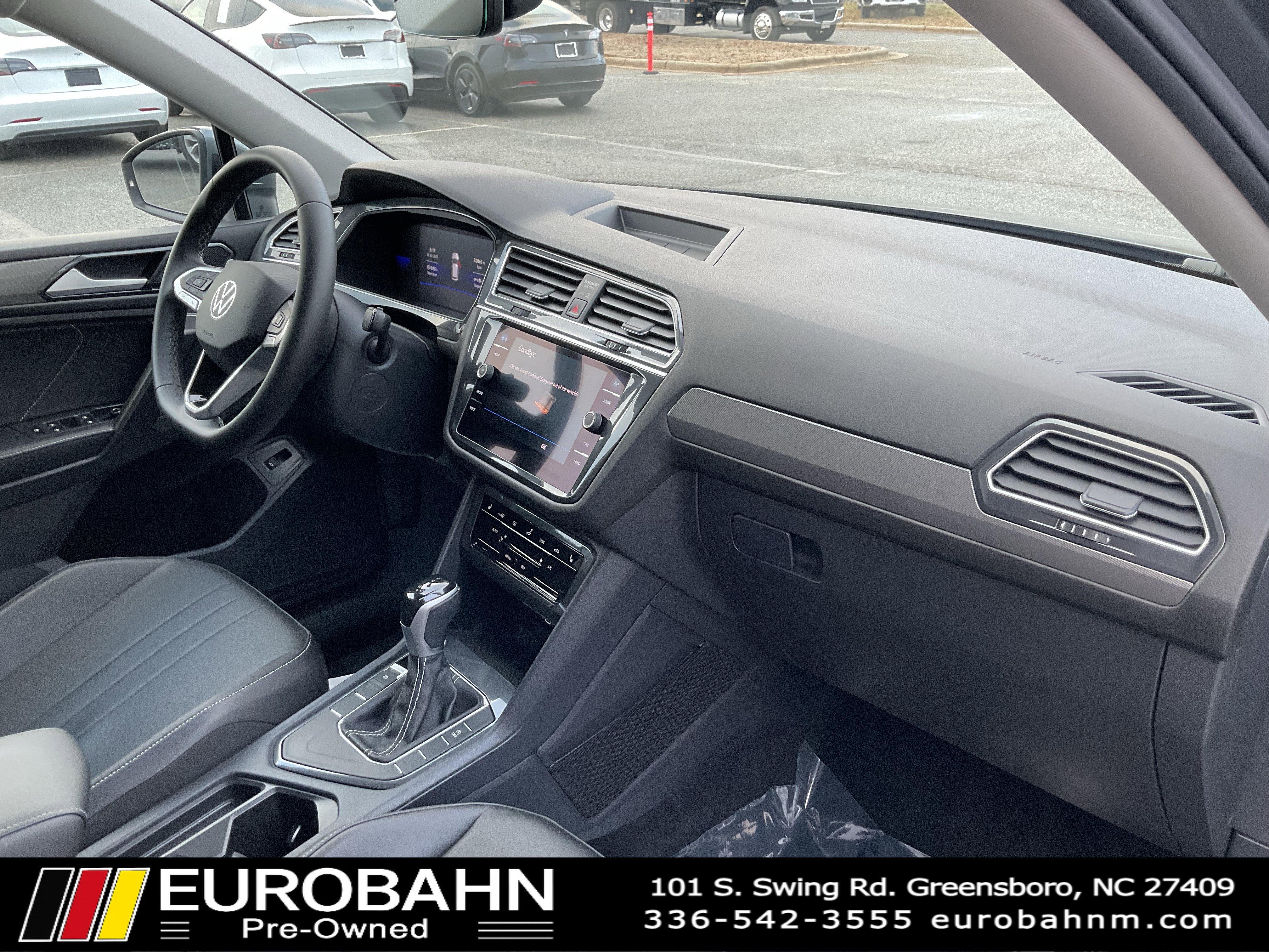 Used 2022 Volkswagen Tiguan SE image 22