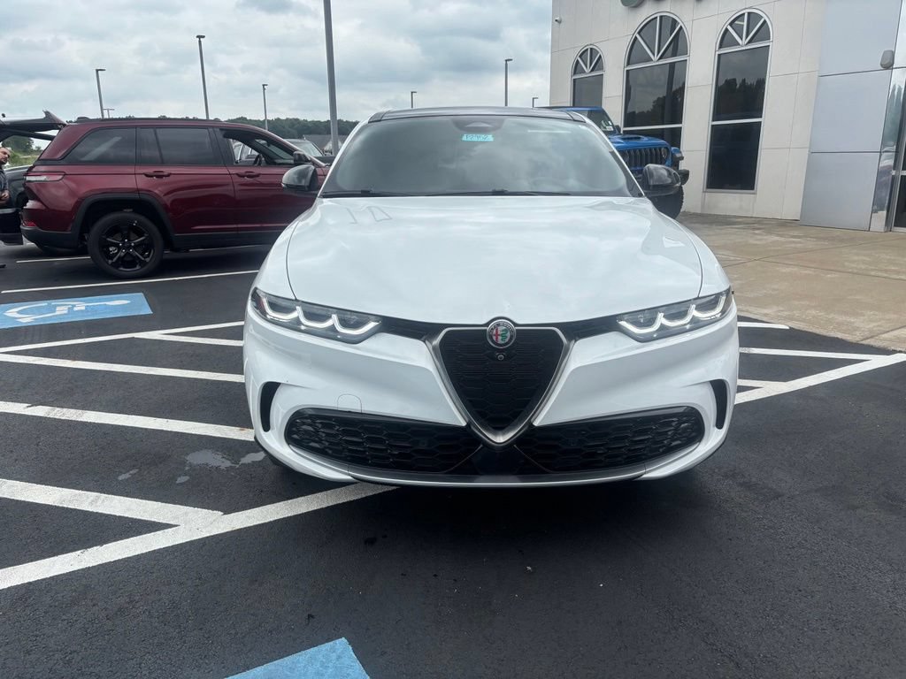 Used 2024 Alfa Romeo Tonale Ti w/ Active Assist Package AWD/4WD image 4