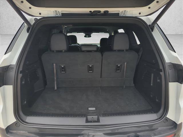 Used 2025 Buick Enclave Preferred image 6