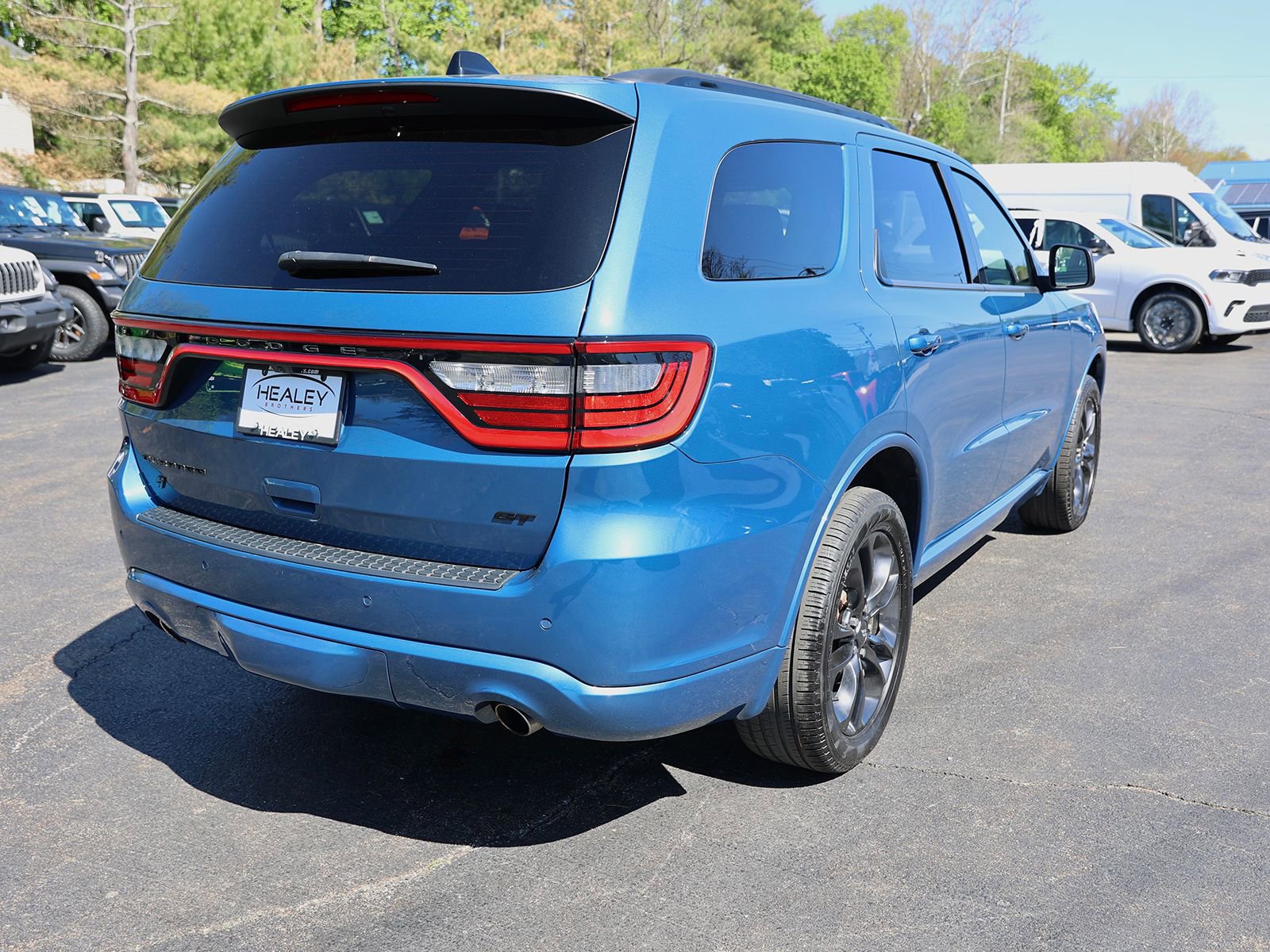 Used 2024 Dodge Durango GT AWD/4WD image 7