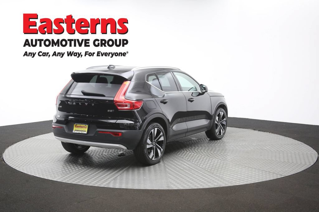 Used 2025 Volvo XC40 B5 Plus AWD/4WD image 41