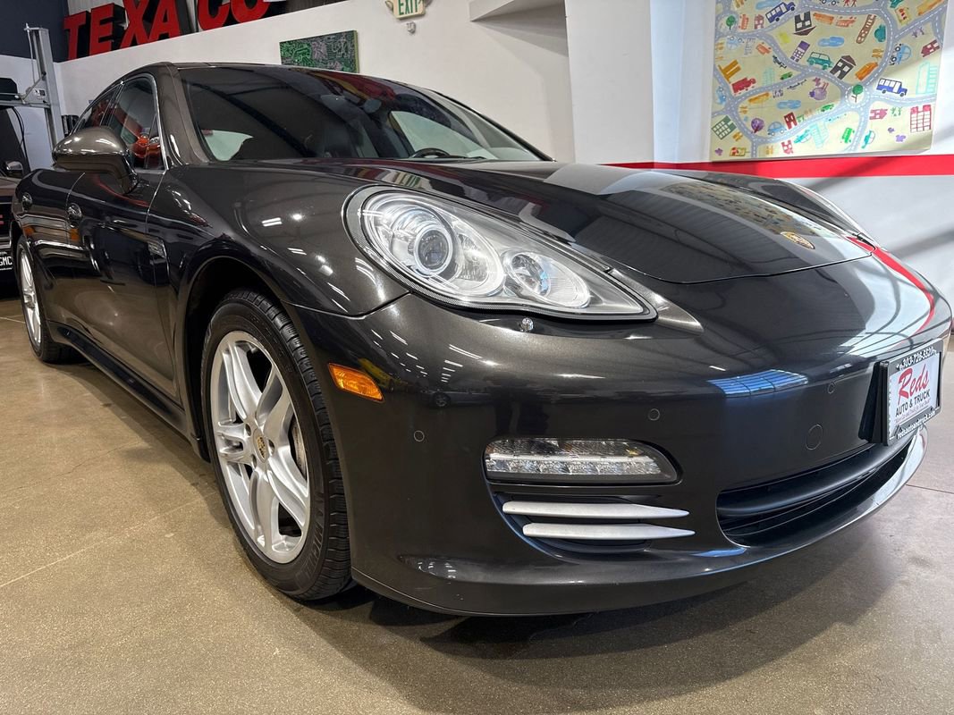 Used 2013 Porsche Panamera 4S image 40