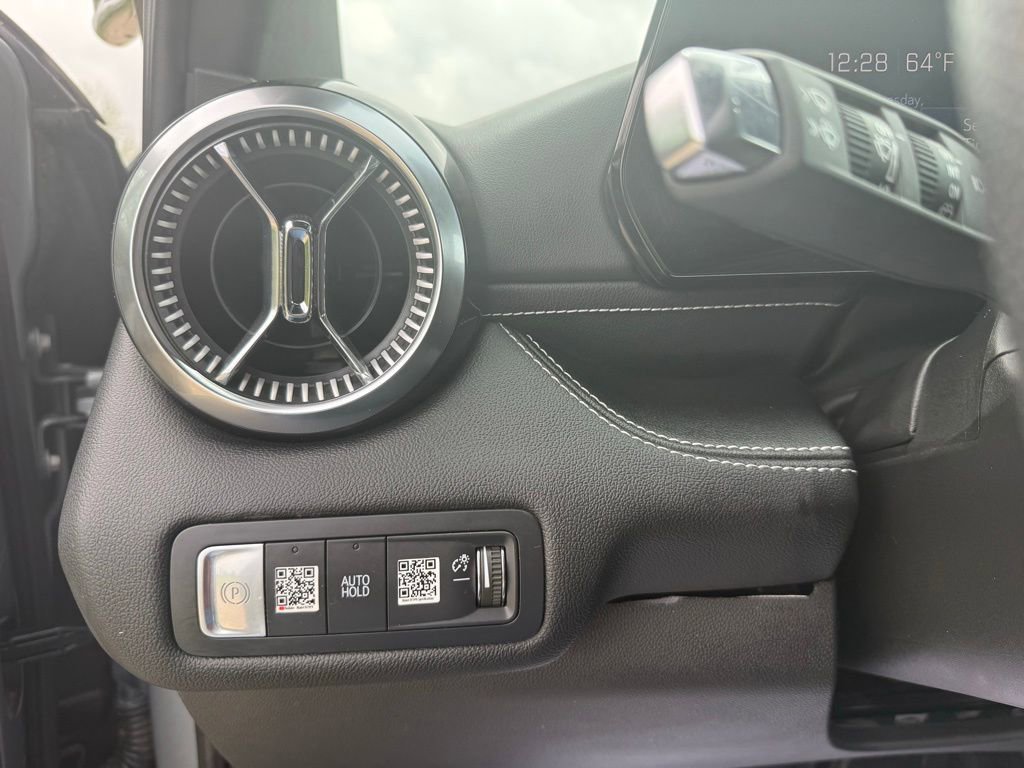 Used 2024 Chevrolet Blazer EV AWD Police image 34