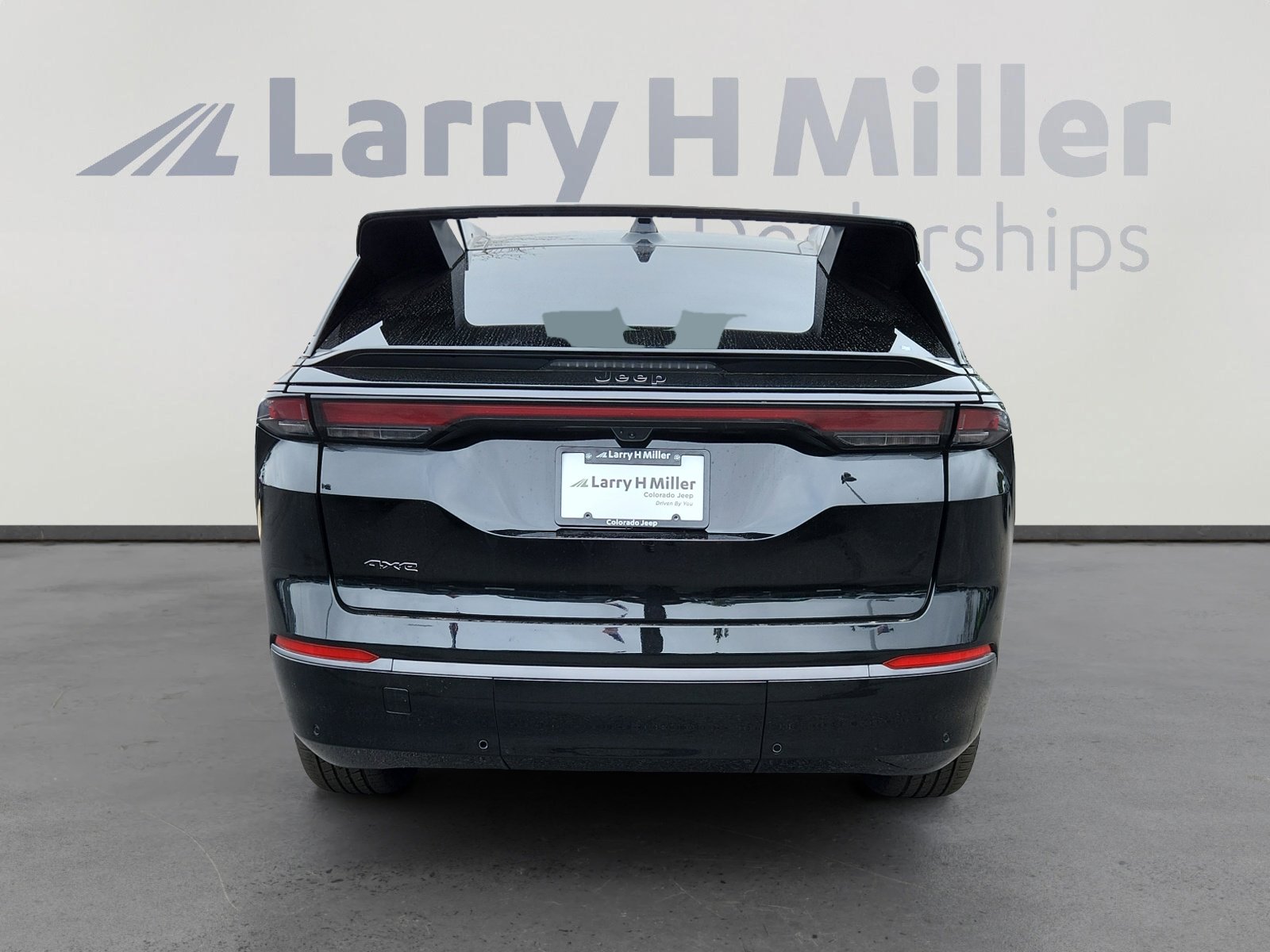 New 2025 Jeep Wagoneer S Limited image 4