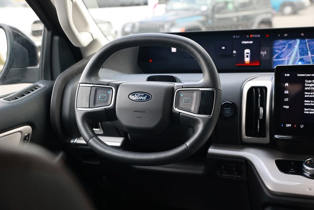 Used 2025 Ford Expedition Active RWD image 30