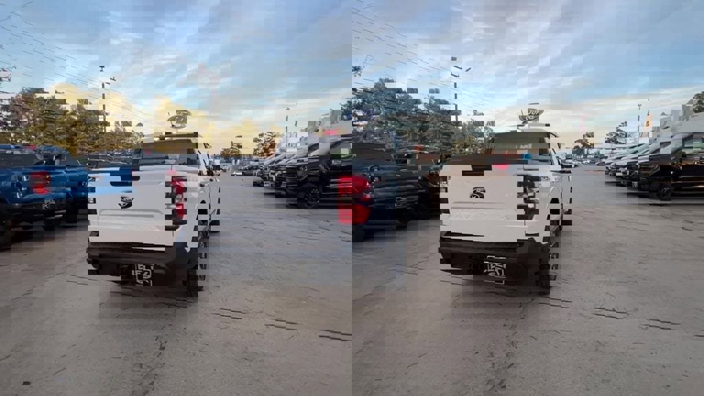 New 2026 Ford Maverick XLT w/ XLT Luxury Package image 6