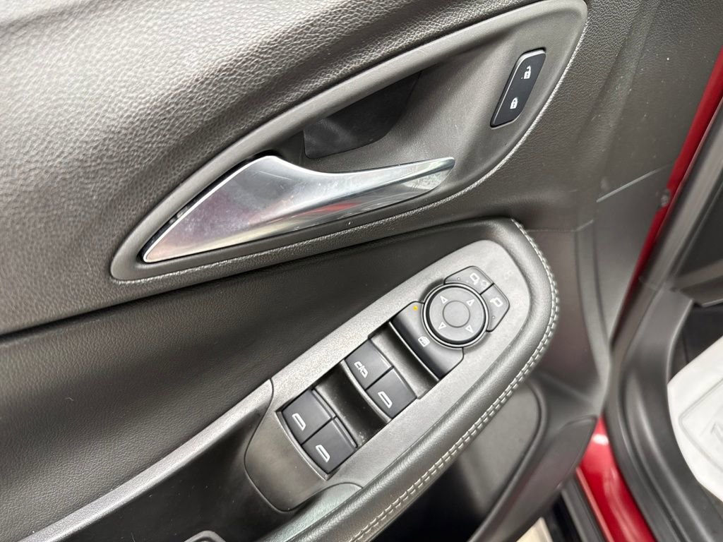 Used 2024 Buick Encore GX Sport Touring image 17