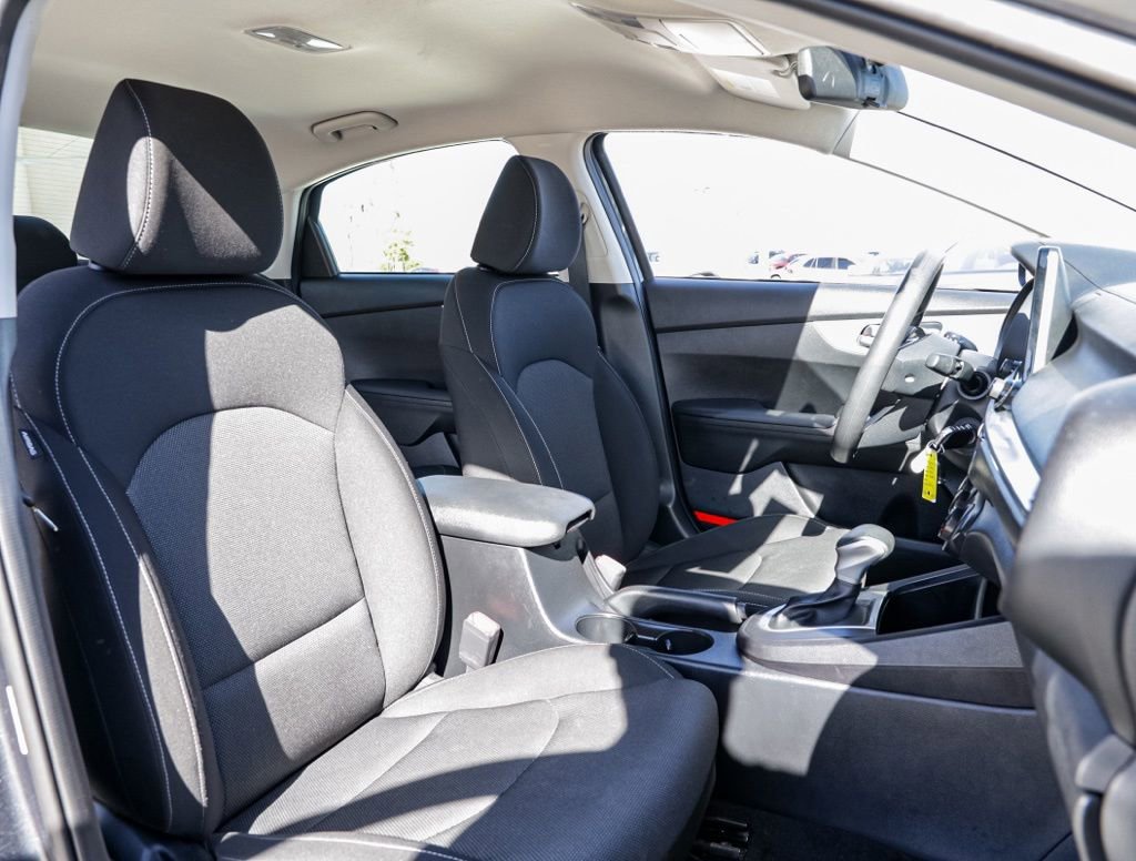 Used 2024 Kia Forte LXS image 18