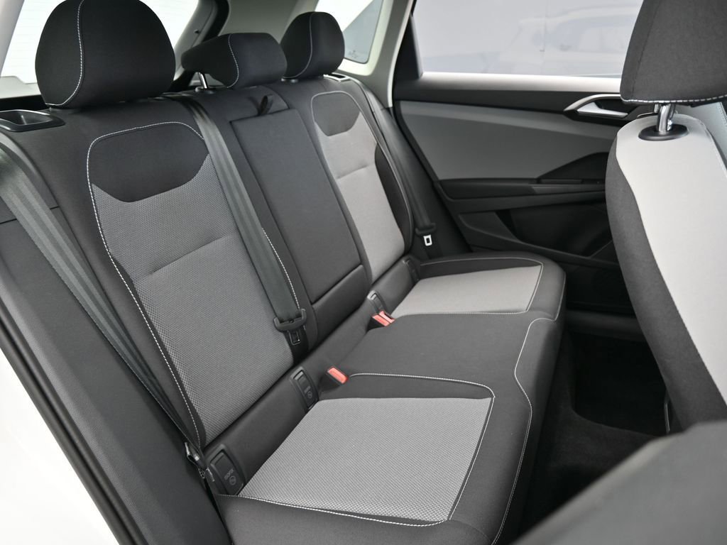 Used 2022 Volkswagen Taos S image 36