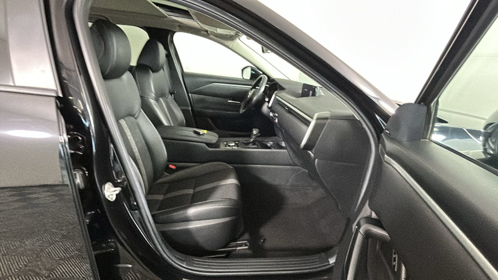 Used 2024 MAZDA CX-50 AWD 2.5 S w/ Cargo Package image 35