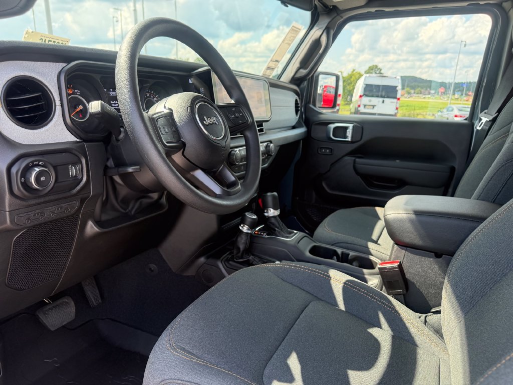 New 2026 Jeep Wrangler Unlimited Sport AWD/4WD image 4