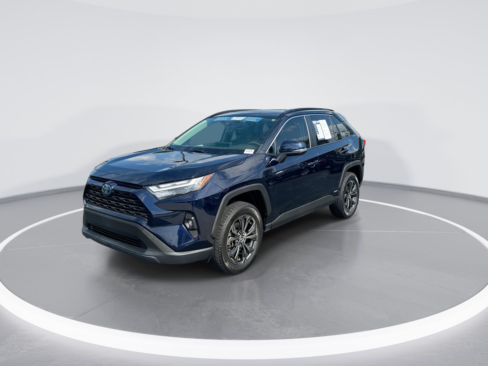 Used 2024 Toyota RAV4 XLE Premium w/ Weather Package AWD/4WD image 5