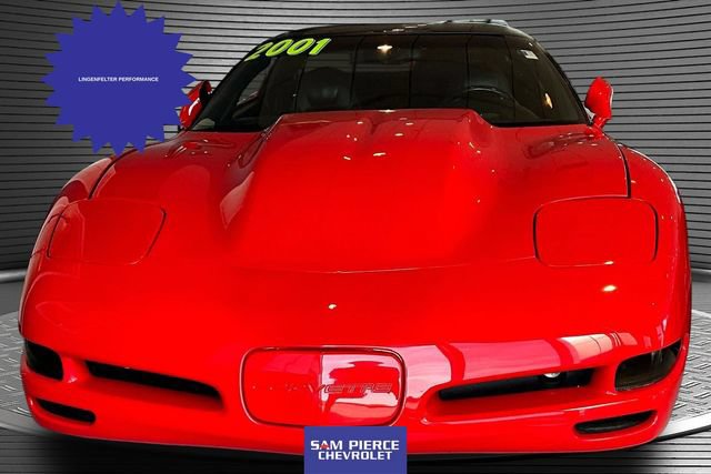 Used 2001 Chevrolet Corvette Coupe w/ Preferred Equipment Group2 RWD image 1