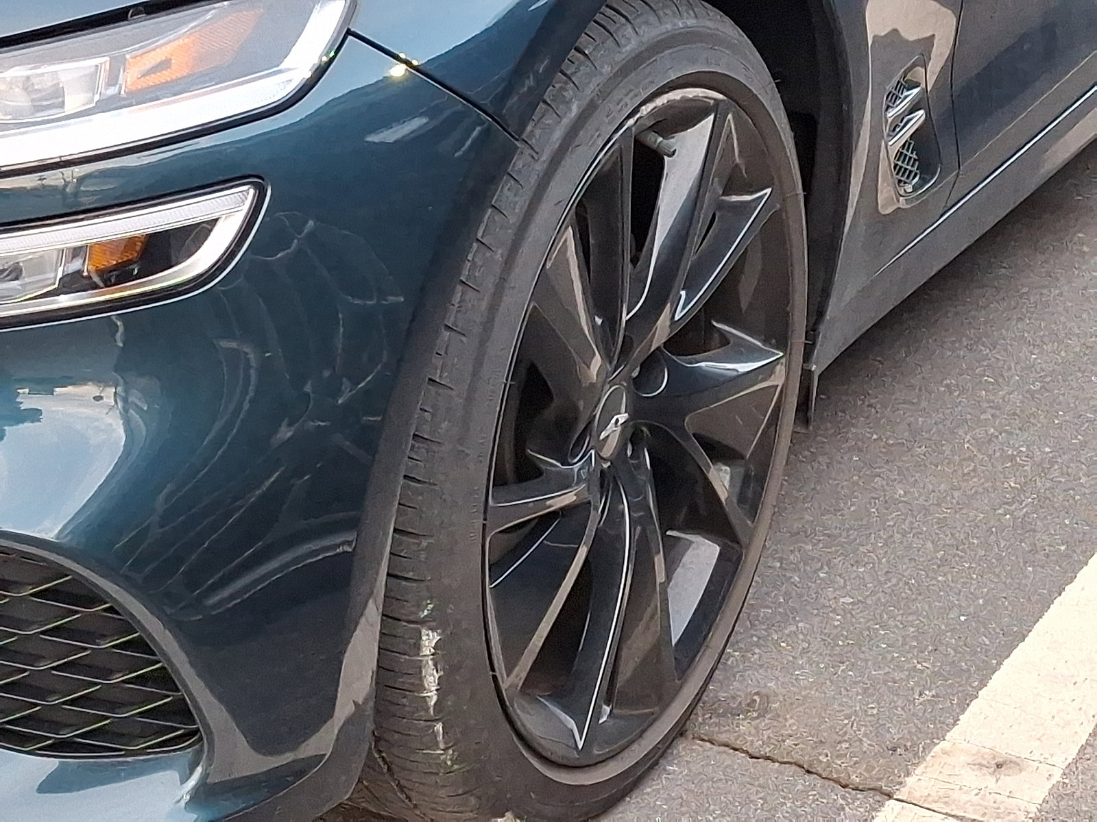 Certified 2023 Genesis G70 2.0T w/ Sport Prestige Package image 7