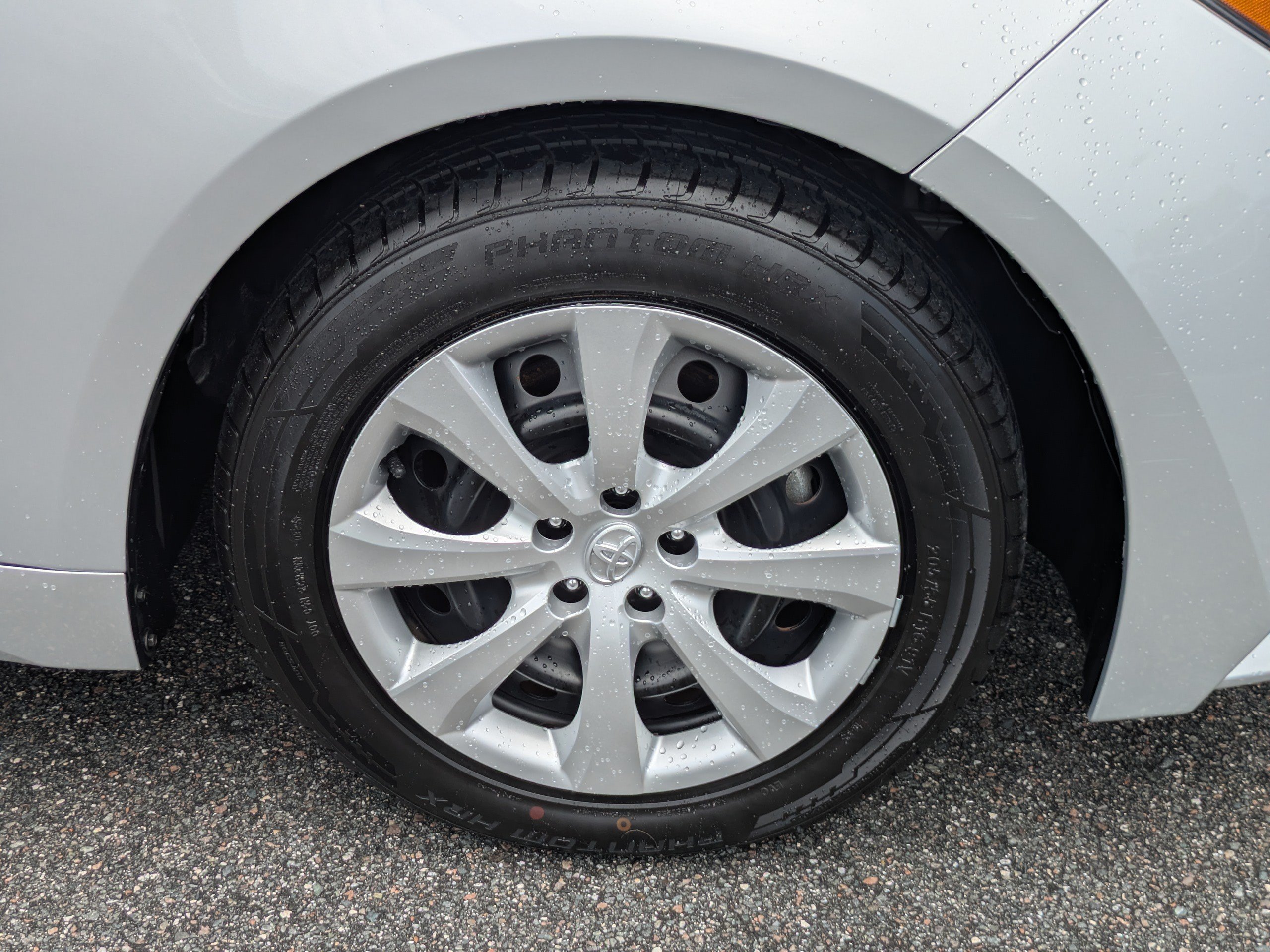 Used 2023 Toyota Corolla LE FWD image 9