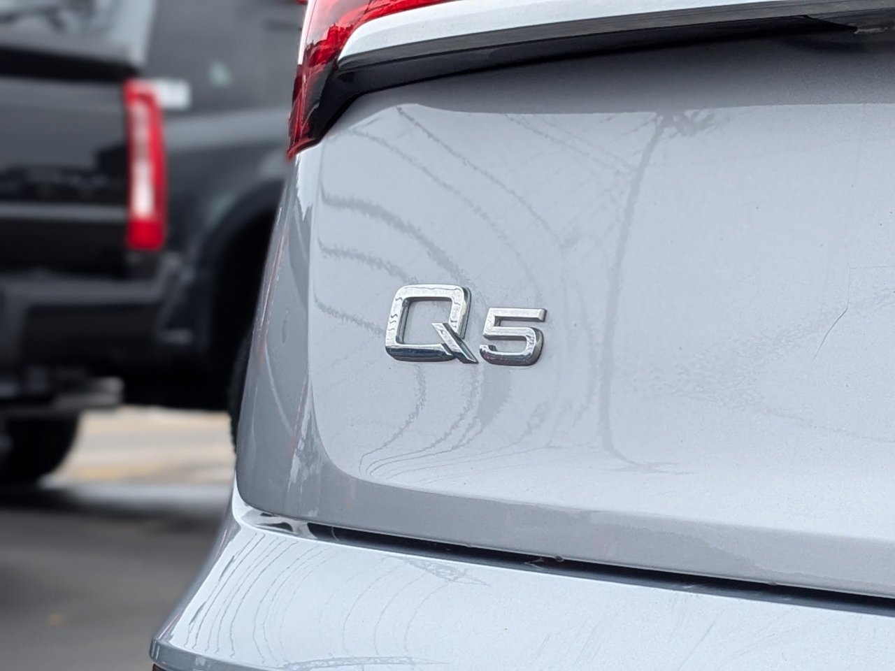 Used 2021 Audi Q5 Premium image 13