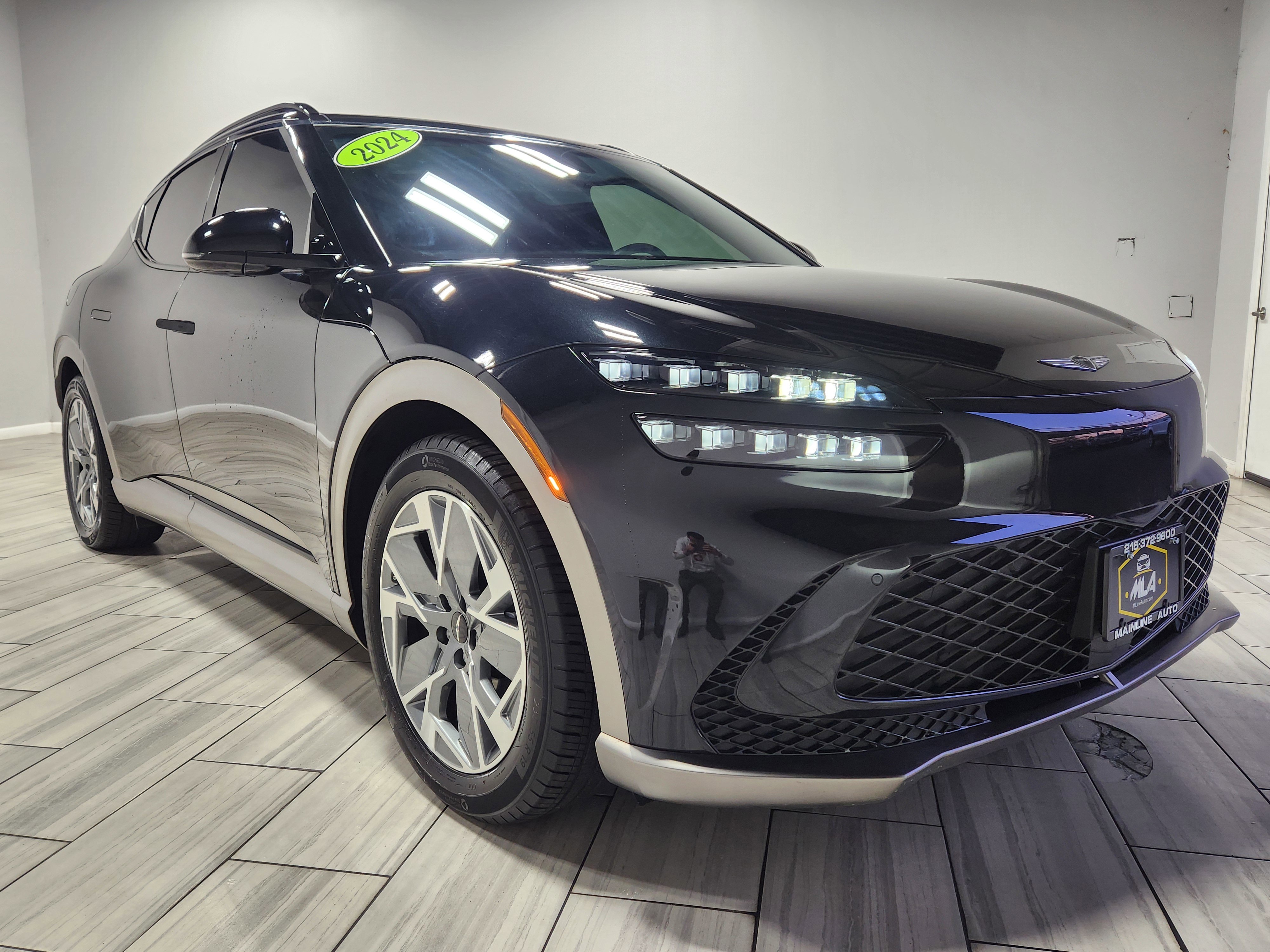 Used 2025 Genesis GV60 RWD image 7