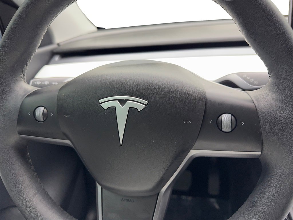 Used 2022 Tesla Model Y Long Range image 53
