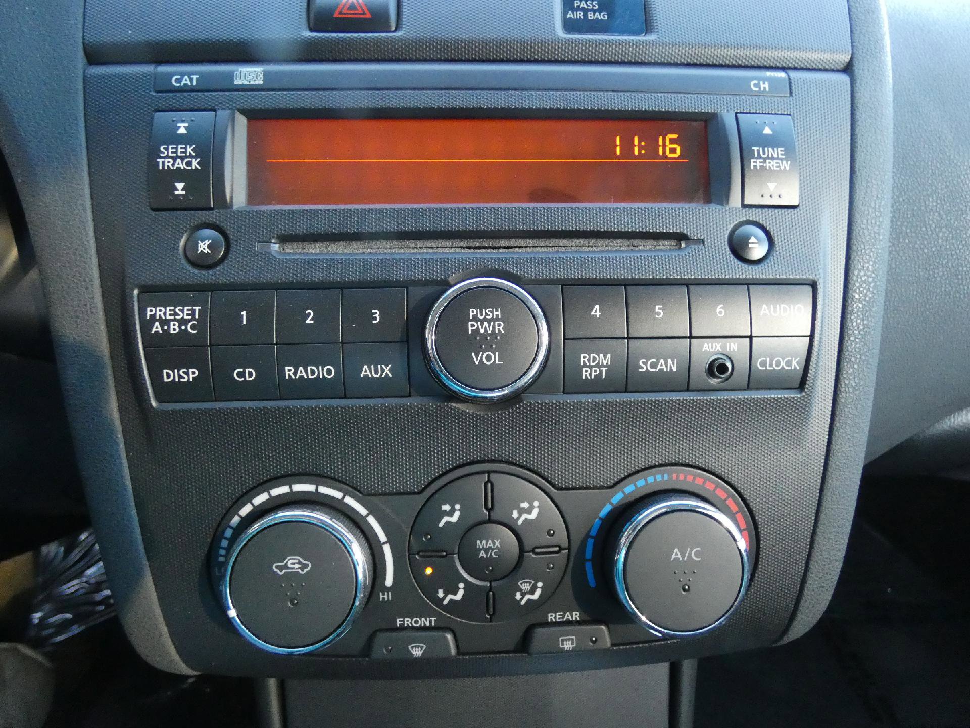 Used 2008 Nissan Altima 3.5 SE FWD image 21