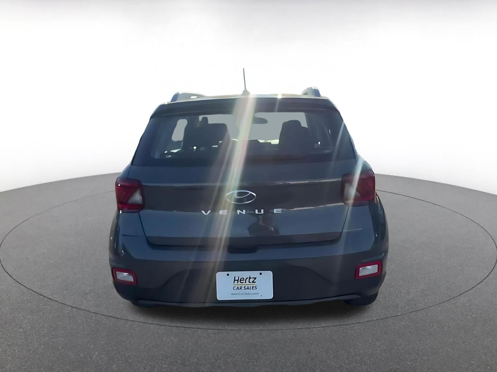 Used 2025 Hyundai Venue SEL image 12