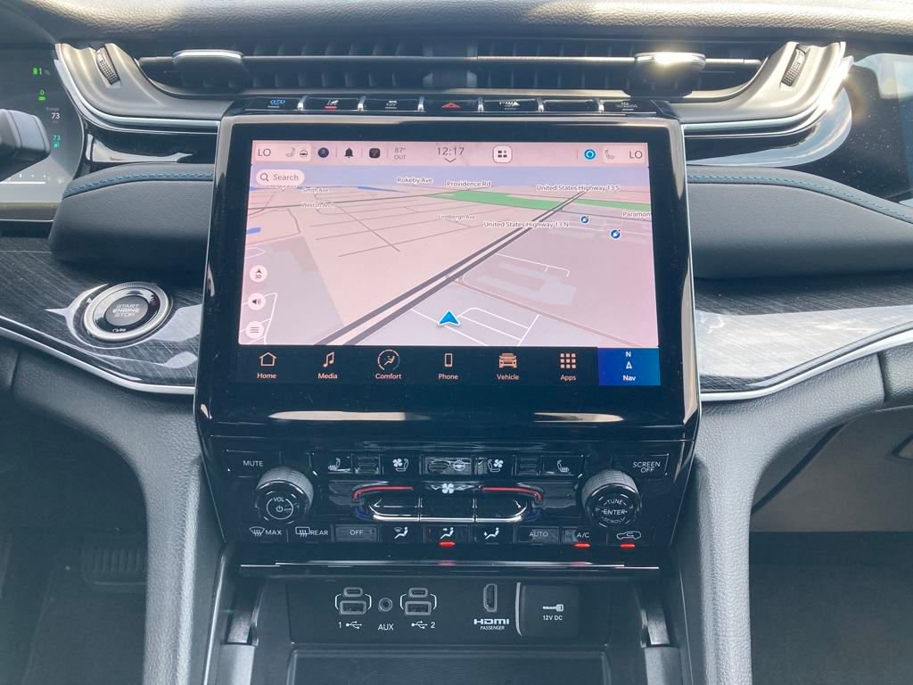 New 2024 Jeep Grand Cherokee Trailhawk w/ Luxury Tech Group III image 19