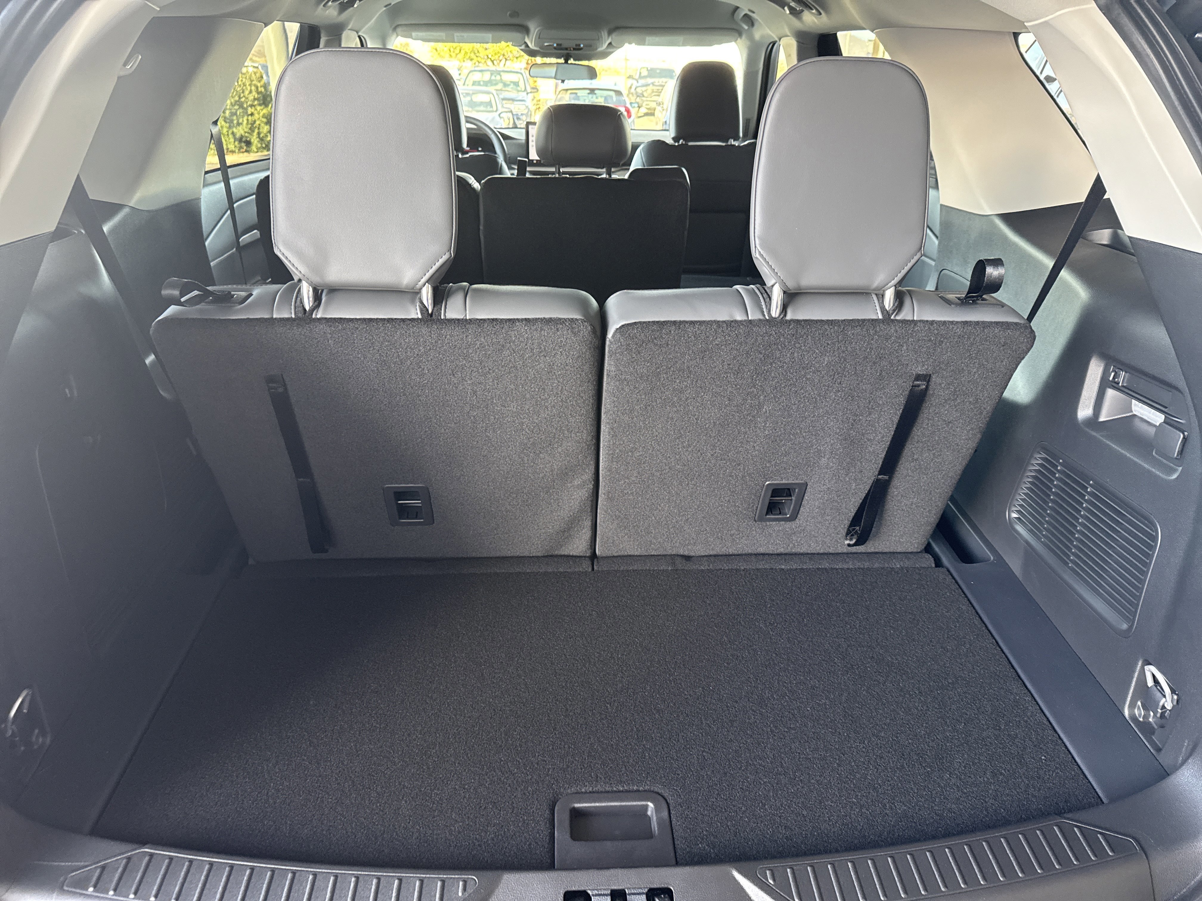 New 2026 Ford Explorer Active w/ Active Comfort Package image 10