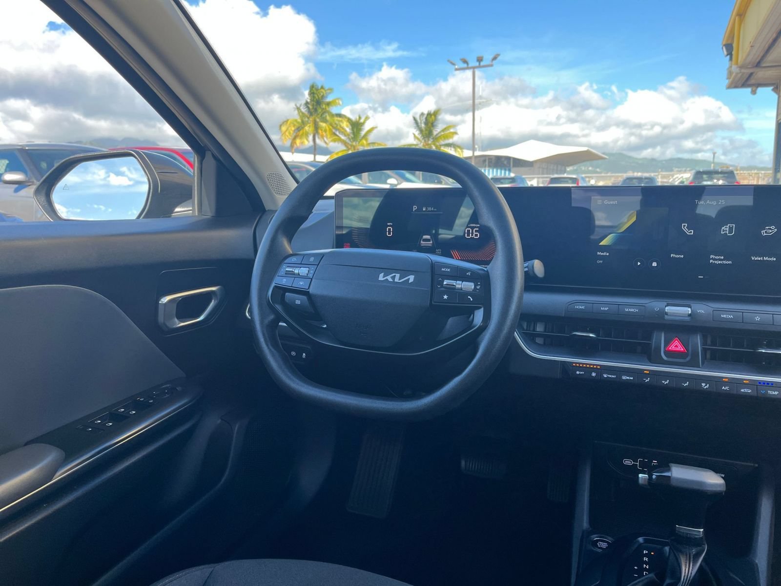Used 2025 Kia K4 FWD image 29