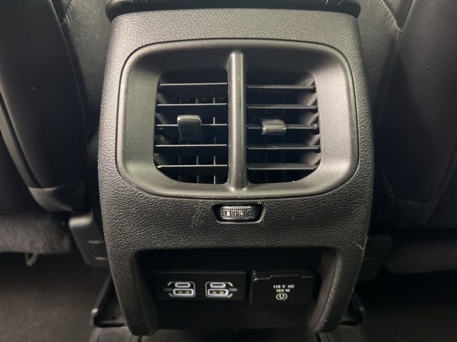 Used 2021 Jeep Cherokee Limited image 16