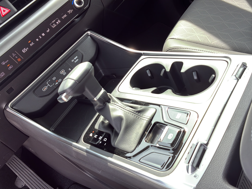 New 2027 Kia Carnival SX w/ Dark Edition Package FWD image 33
