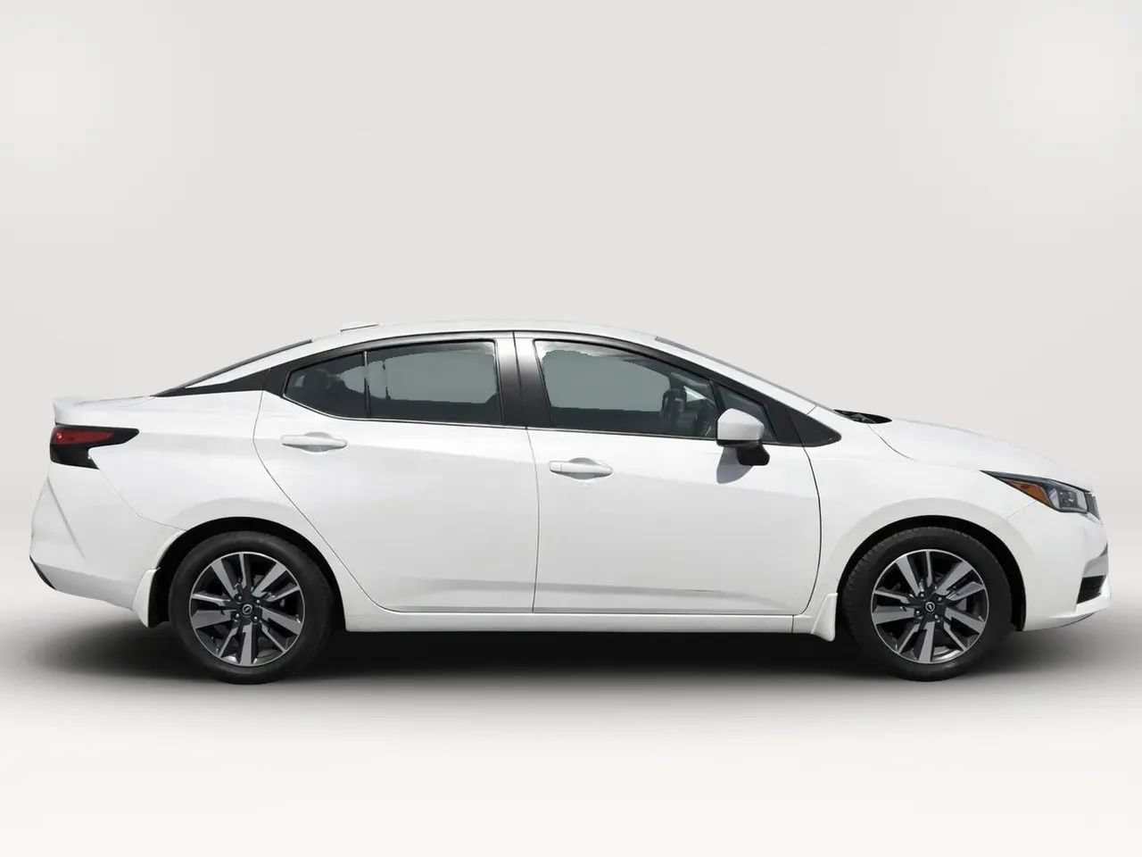 Used 2024 Nissan Versa SV w/ Trunk Package FWD image 7