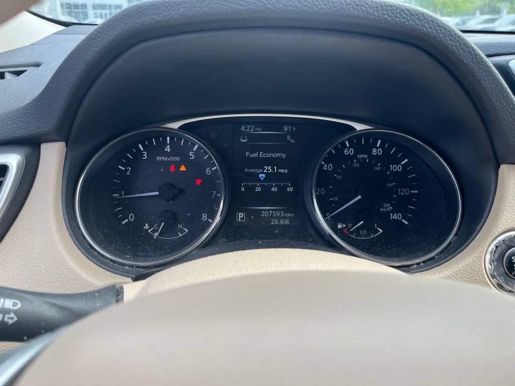 Used 2015 Nissan Rogue SV w/ SV Premium Package FWD image 15