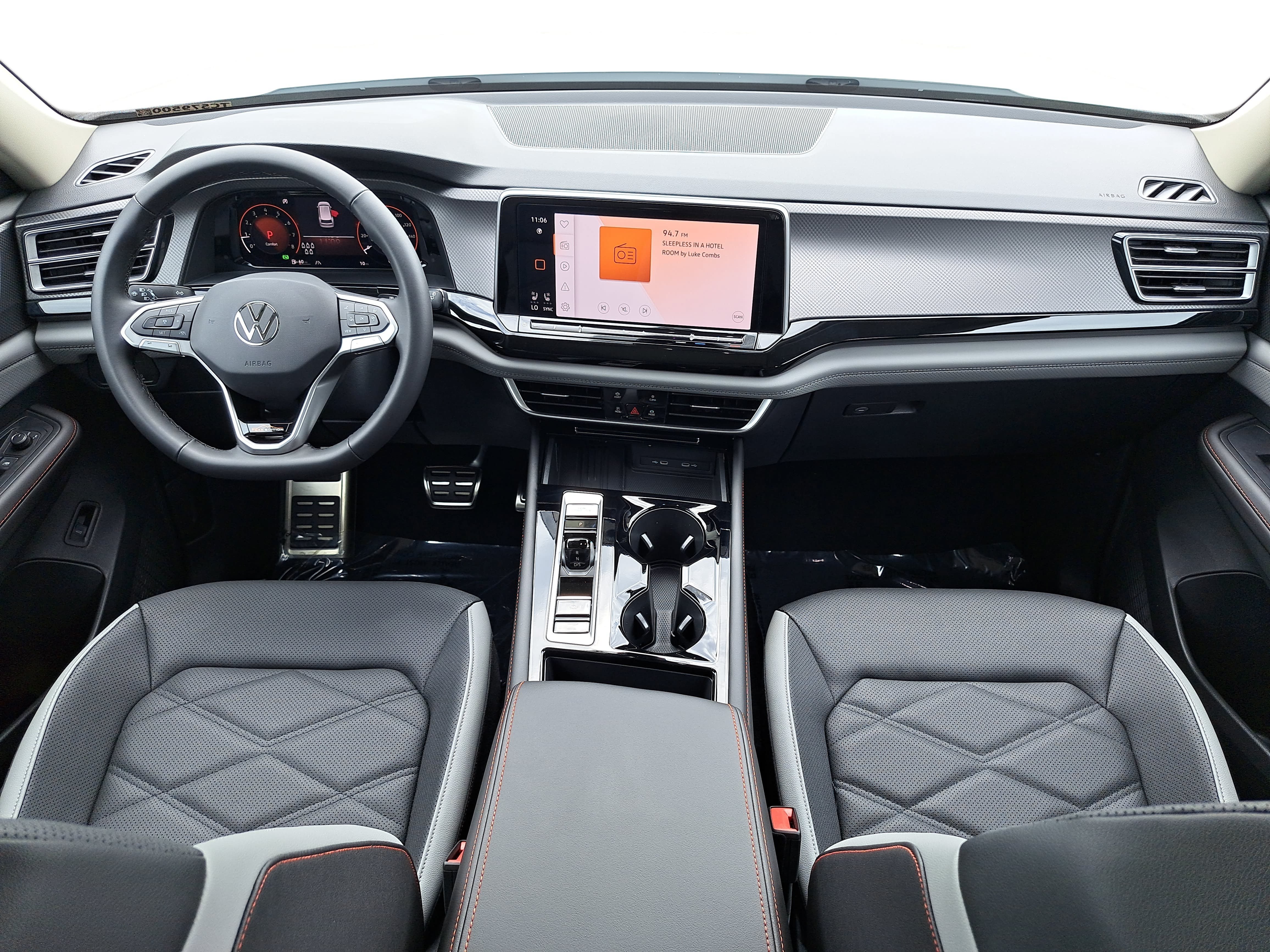 New 2026 Volkswagen Atlas Peak Edition AWD/4WD image 9