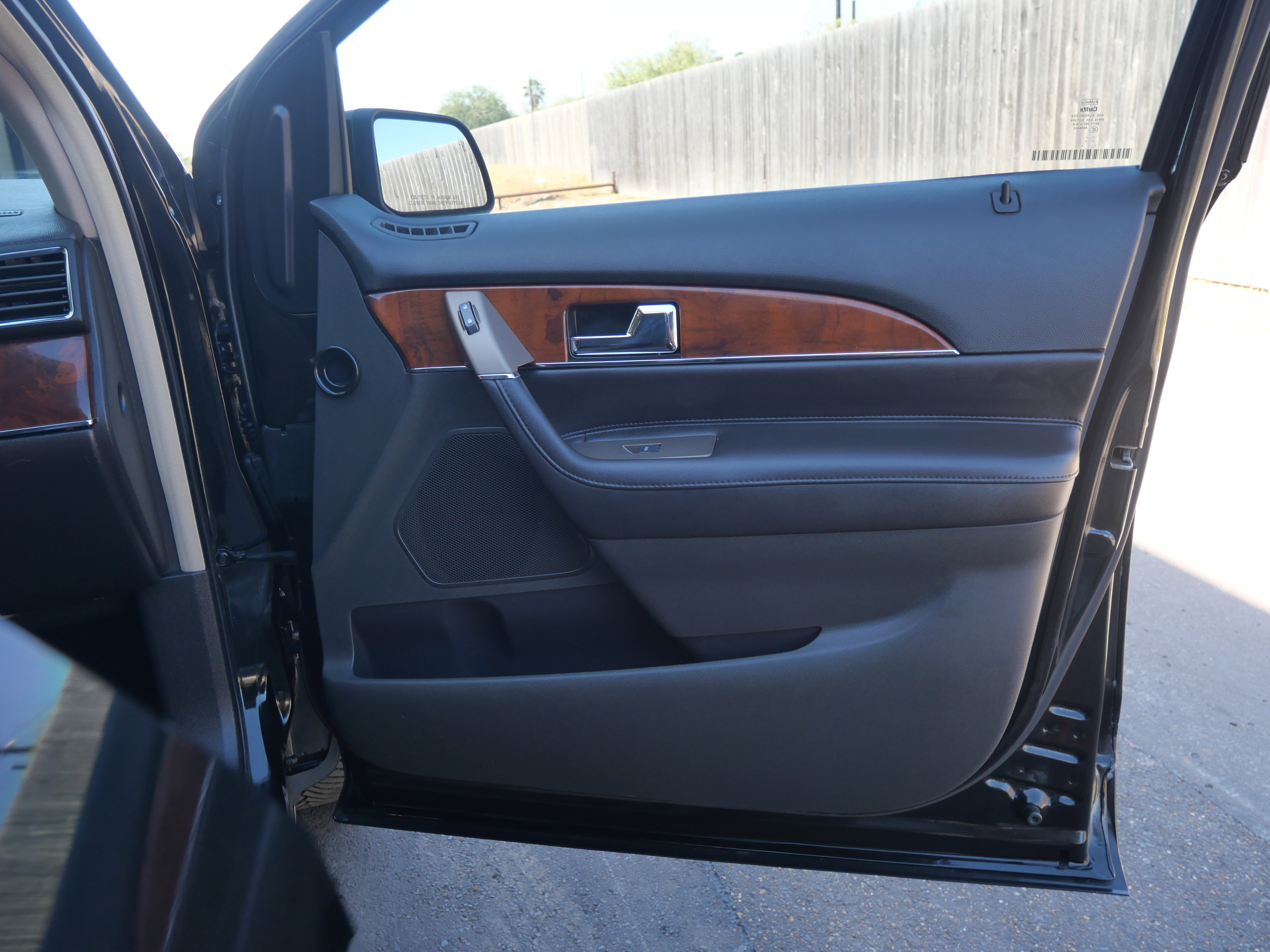 Used 2013 Lincoln MKX FWD image 13