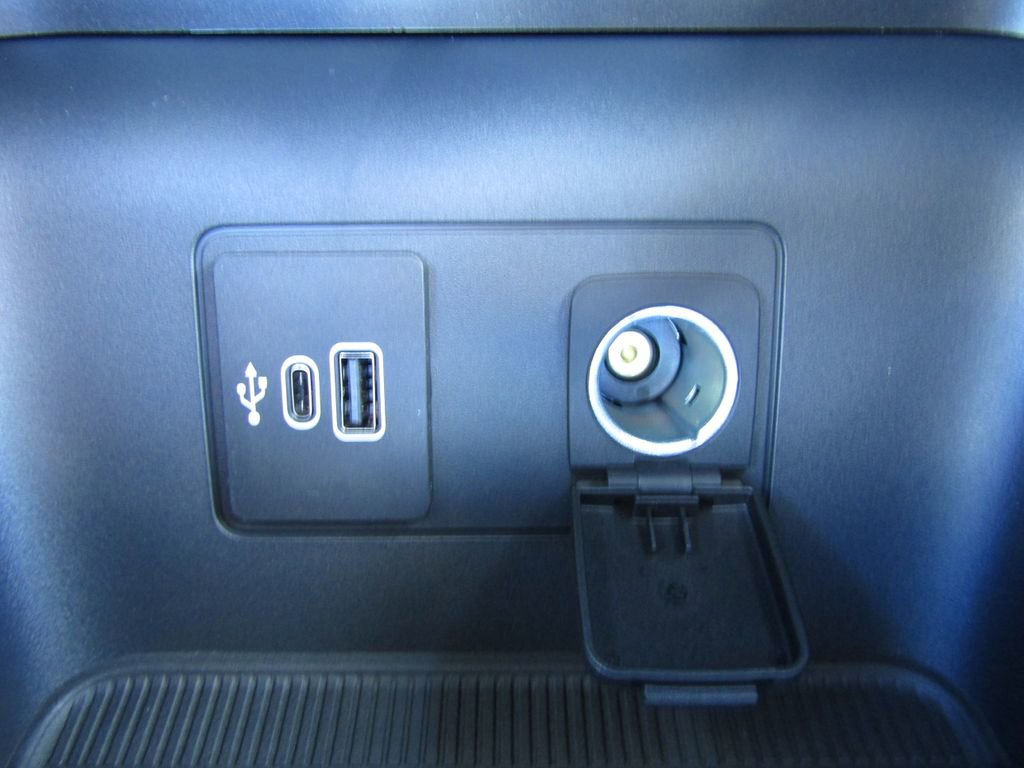 New 2026 Ford Explorer Active image 32