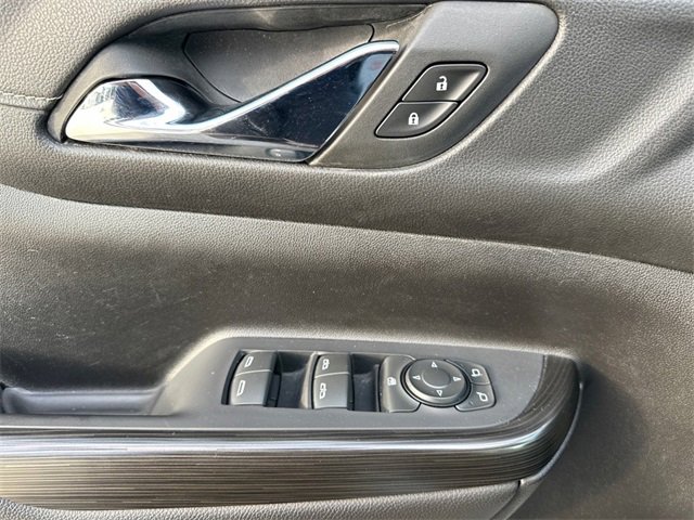 Used 2023 GMC Acadia SLT image 18