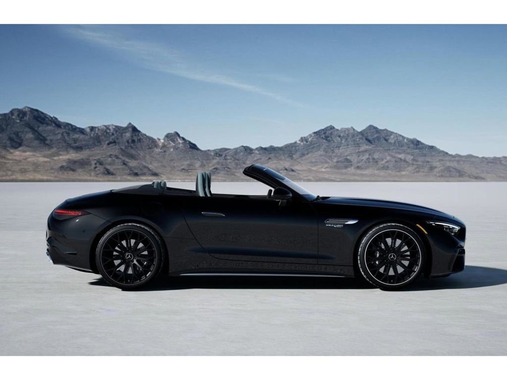 New 2025 Mercedes-Benz SL 63 AMG 4MATIC image 2