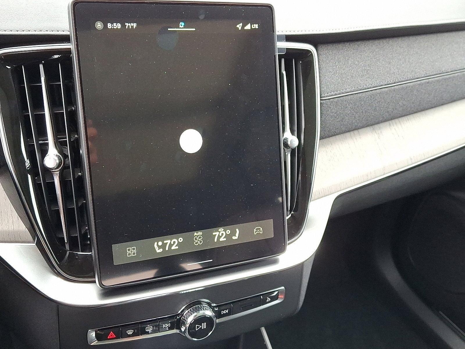 New 2026 Volvo XC90 B6 Ultra image 12
