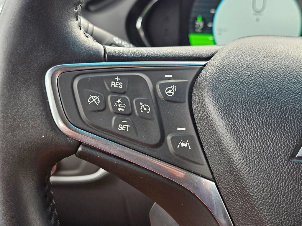 Used 2020 Chevrolet Bolt Premier w/ Infotainment Package FWD image 26