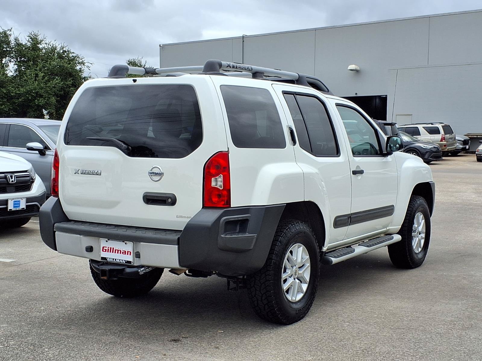 Used 2015 Nissan Xterra S w/ Value Package RWD image 8